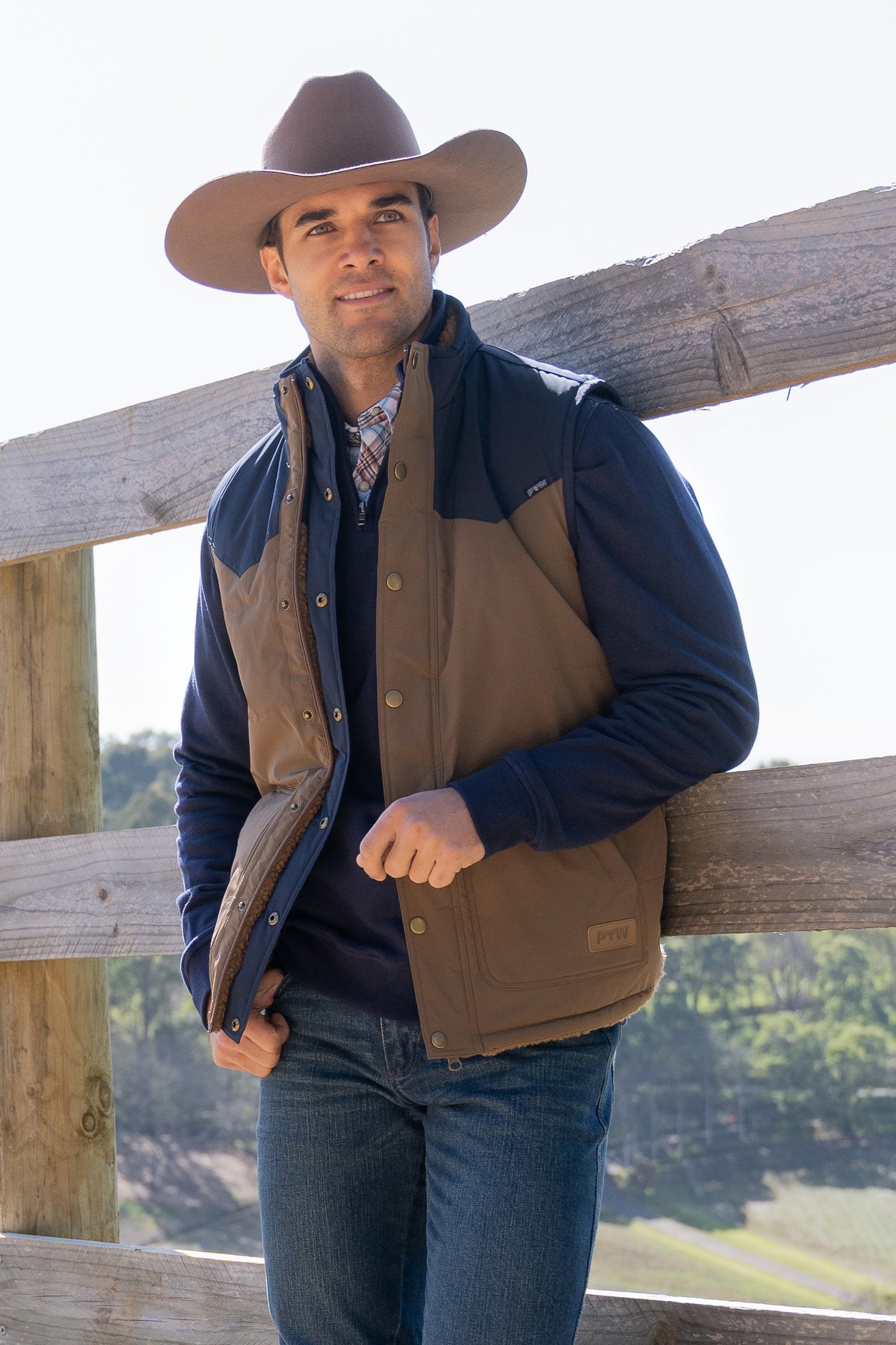 Pure Western Mens Martin Reversible Vest - P4W1603035