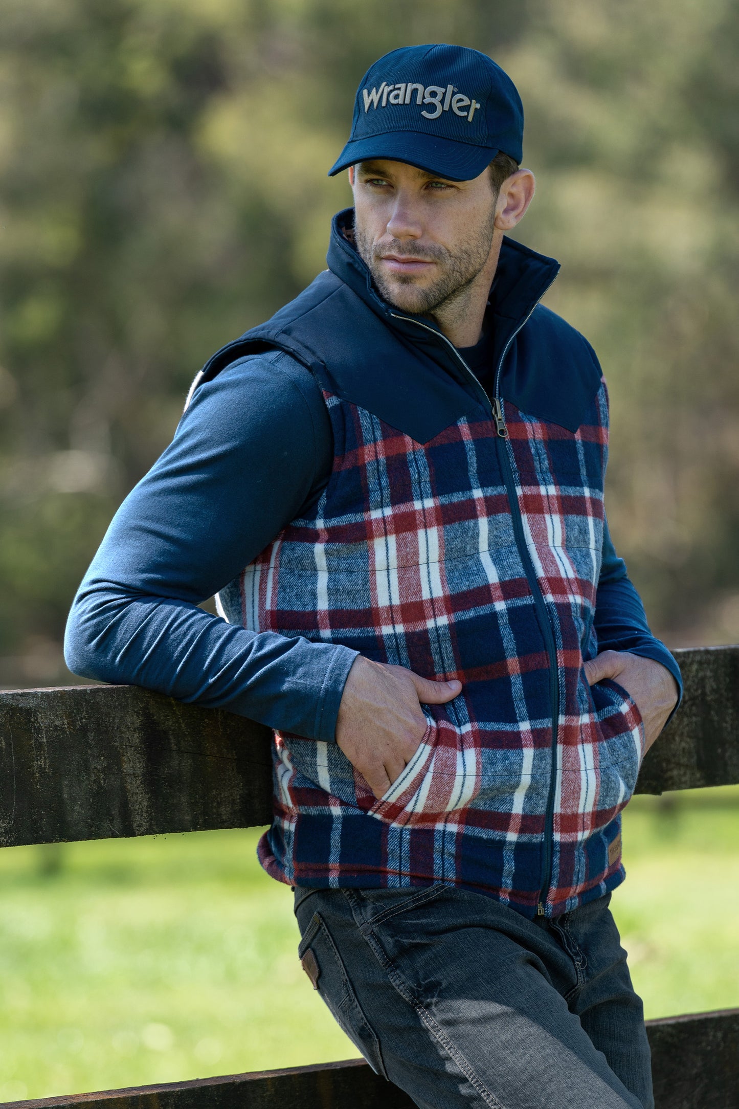 Wrangler Mens Hughes Reversible Vest - X4W1662032