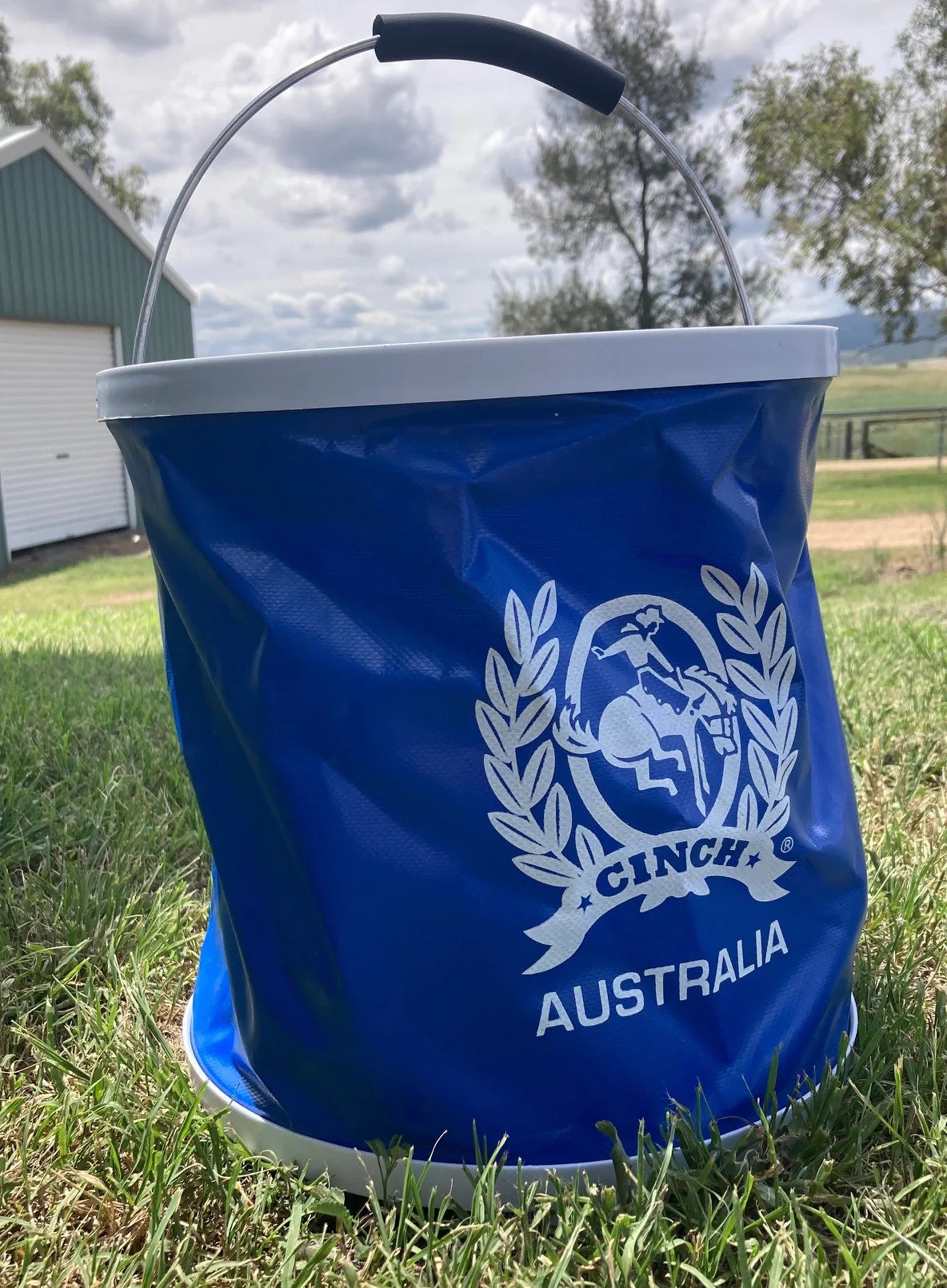 Cinch Collapsible Bucket