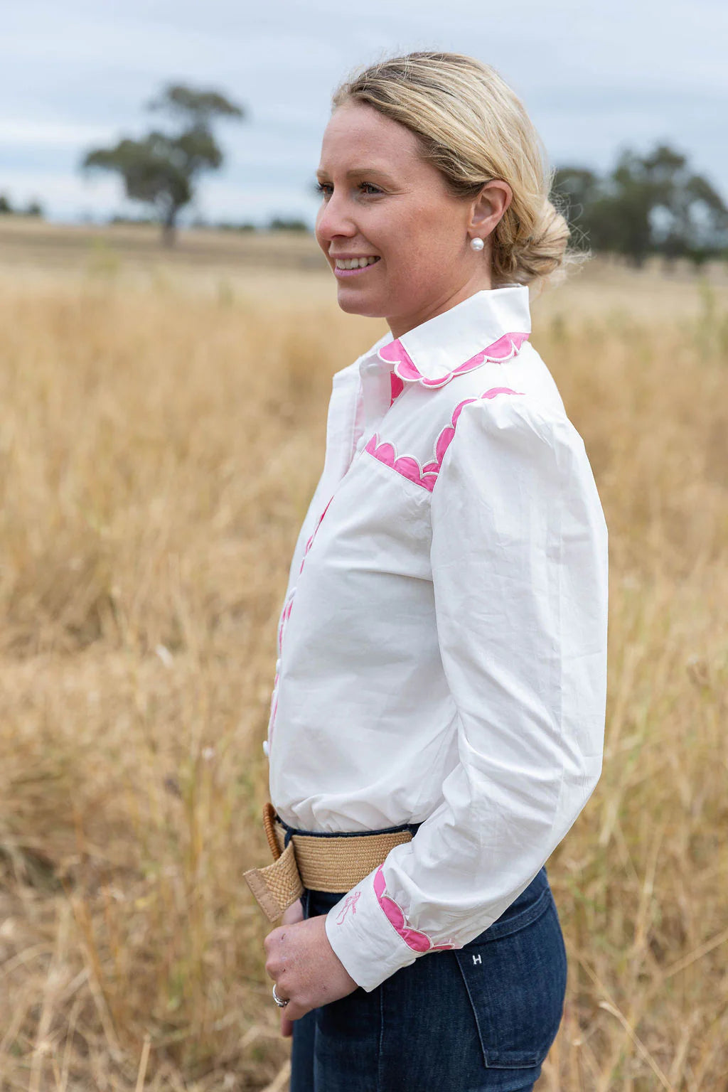 Black Colt Ivy Scalloped Trim Cotton Blouse - White / Pink Trim