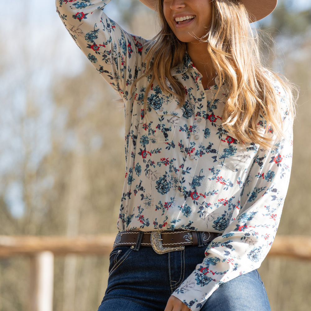 
                      
                        Pure Western Womens Flora LS Shirt - P4W2126908
                      
                    